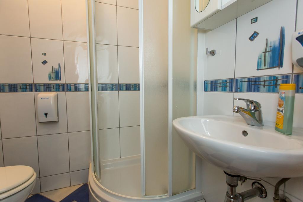 Maja Apartments โตรกีร์ ภายนอก รูปภาพ